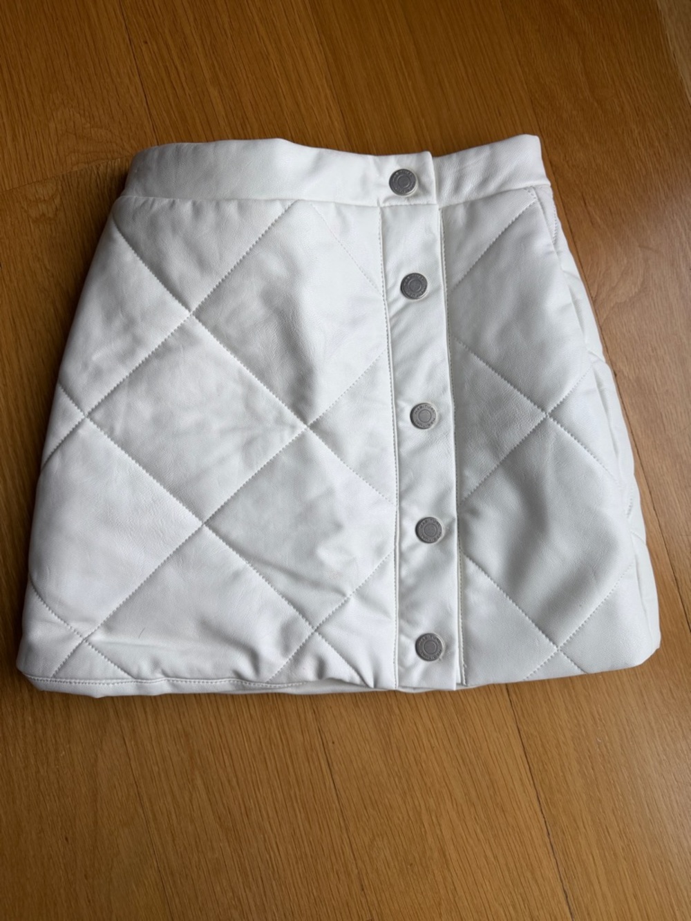 Habitual White Quilted Snap-Front Mini Skirt